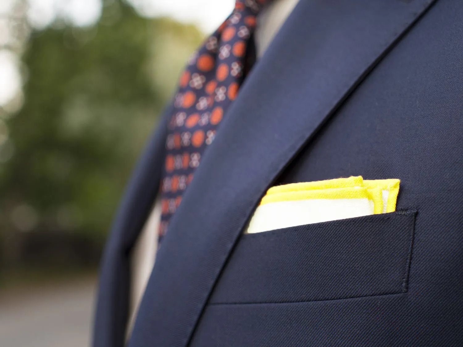 White / Blonde Yellow Stitched Pocket Square - [2017 Spring]